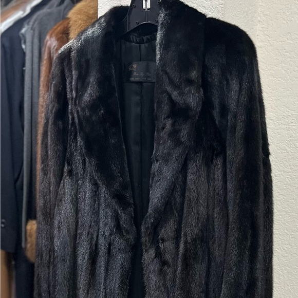 Black Full length mink coat - Picture 6 of 6